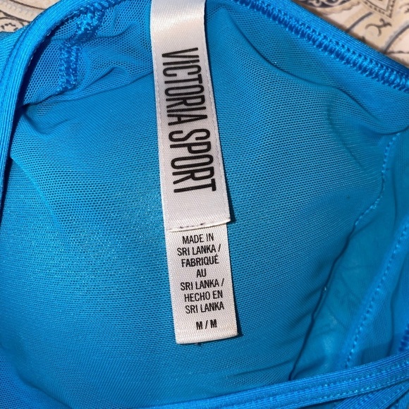 Victoria Sport Sports Bra size Medium - Picture 4 of 4